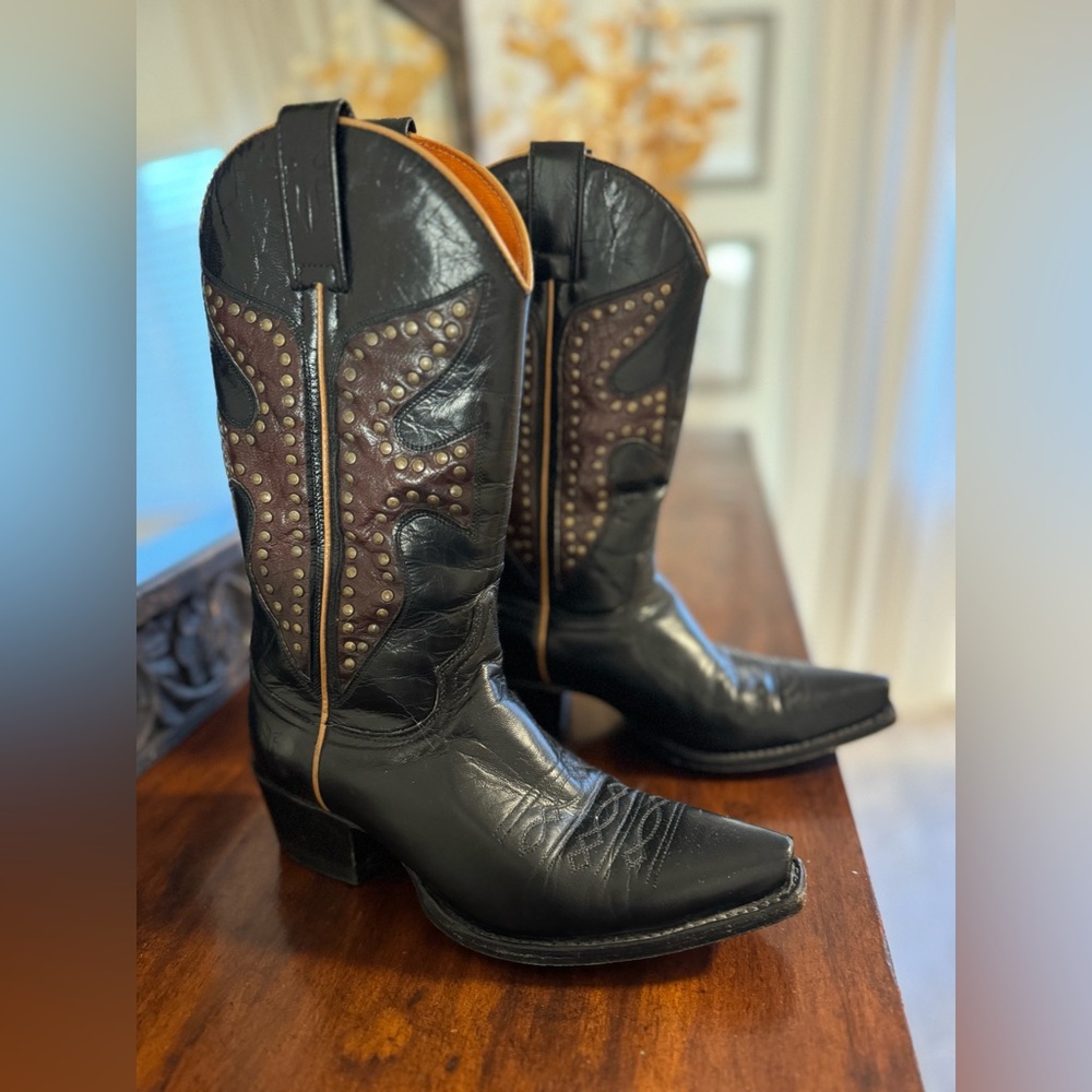 Frye Ladies Studded  Daisy Duke Cowgirl Western Boots Size 6 Worn 3x black